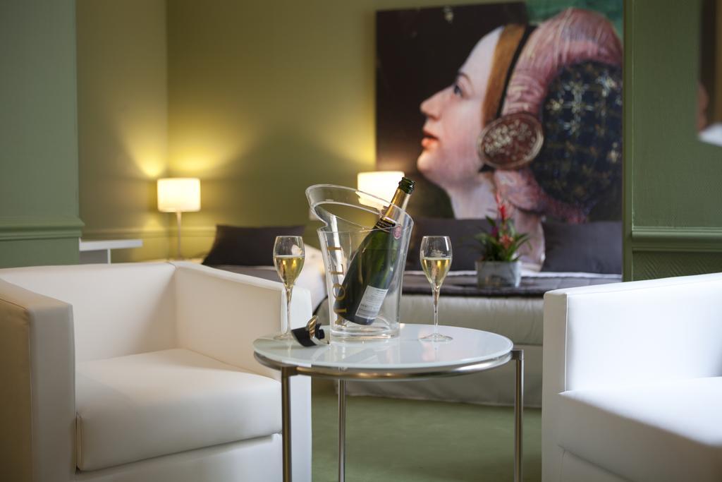 Hotel Cecyl Reims Centre Екстер'єр фото