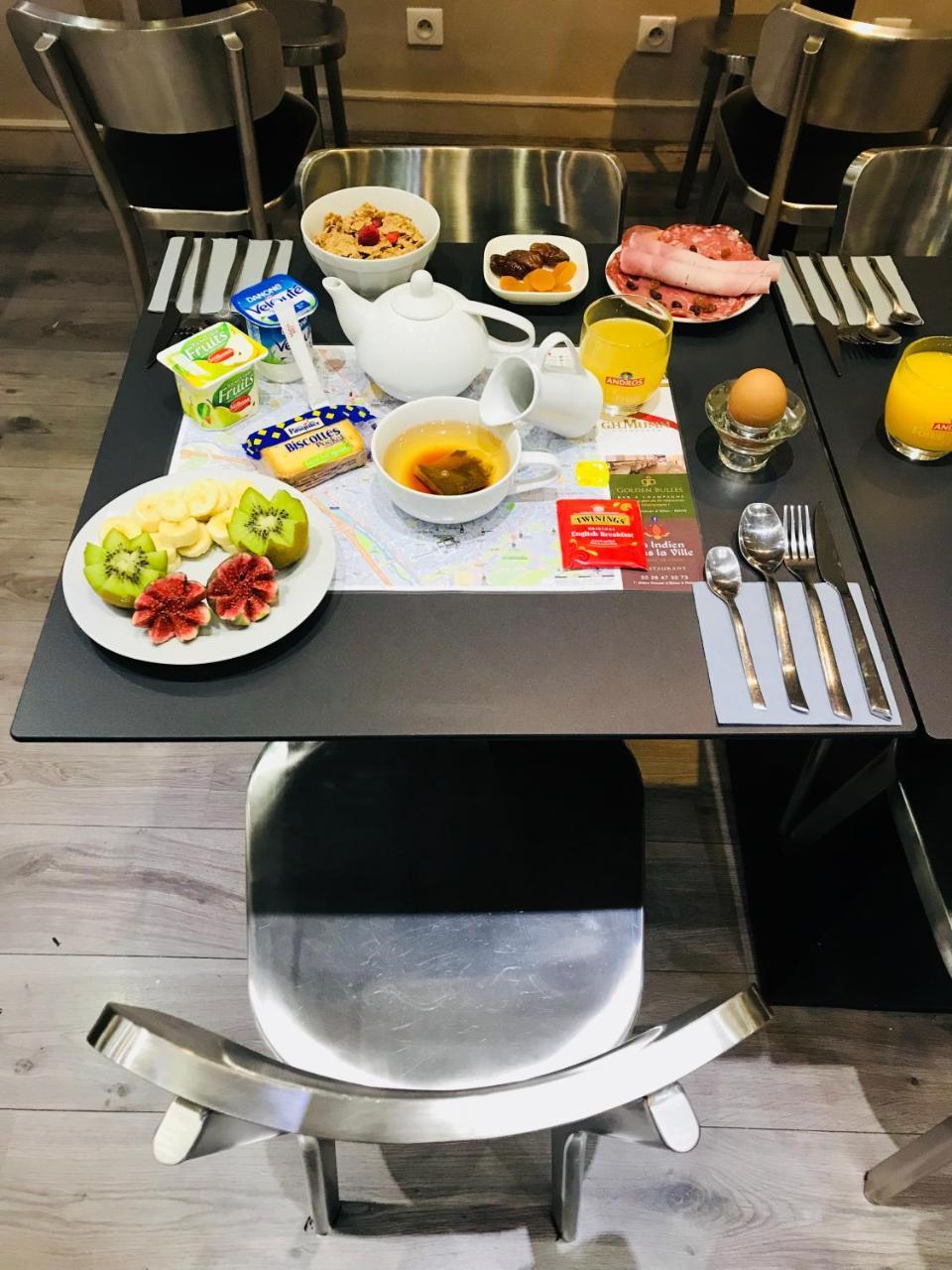 Hotel Cecyl Reims Centre Екстер'єр фото