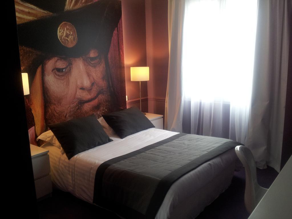 Hotel Cecyl Reims Centre Екстер'єр фото